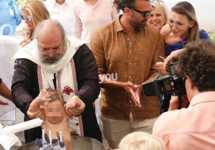 Φανή Χαλκιά - Λούης Καραμάνος: Όλο το άλμπουμ από την βάφτιση του γιου τους!