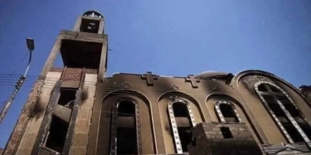 Τραγωδία στην Αίγυπτο - Πάνω από 30 νεκρούς από φωτιά σε εκκλησία 