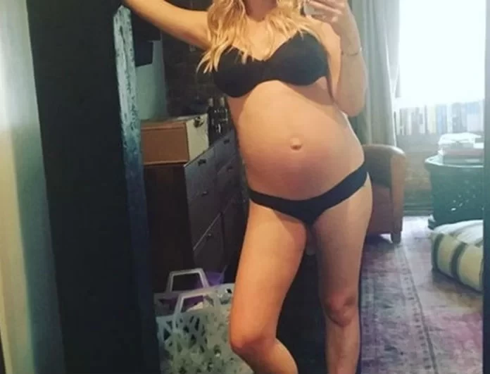 Αγαπημένη ηθοποιός ποζάρει στον 7ο μήνα της εγκυμοσύνης της μόνο με τα εσώρουχα και μας δείχνει την φουσκωμένη κοιλίτσα της!
