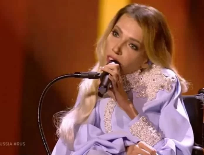 Eurovision 2018: Η Ρωσίδα που τραγούδησε σε αναπηρικό αμαξίδιο και ράγισε καρδιές! (Βίντεο)