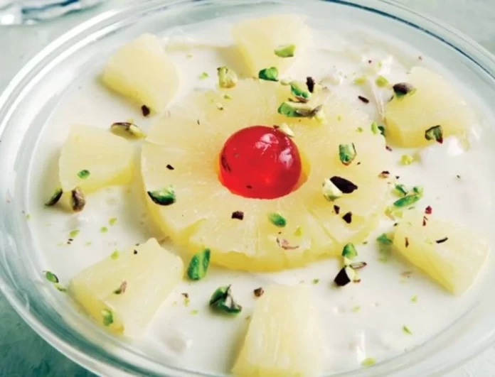 Δροσερό γιαουρτογλυκό ψυγείου με ζελέ ανανά - Το πιο εύκολο
