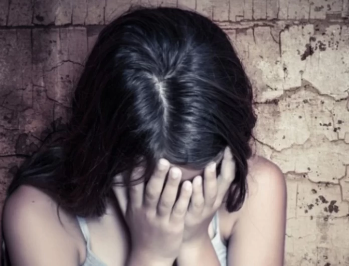 Ρόδος: Μητέρα κατήγγειλε τον σύντροφο της για τον βιασμό της κόρης της