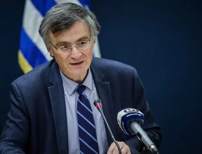 Κορωνοϊός - Τσιόδρας: «Θα συνεχίσουμε να έχουμε μέτρα μέχρι να ολοκληρωθεί το πρόγραμμα του εμβολιασμού»