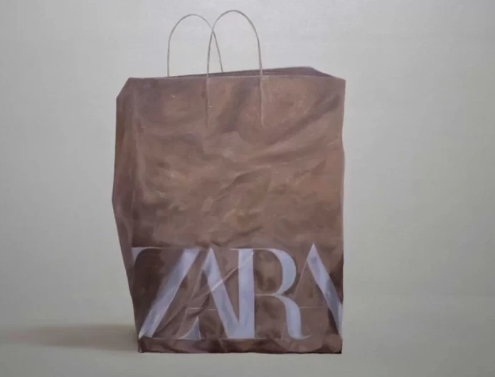 Κοστίζει μόνο 9,99 ευρώ το πιο παιχνιδιάρικο φόρεμα των Zara