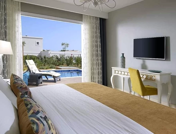 Το πολυτελές 5 αστέρων hotel & spa Αnemos Luxury Grand Resort