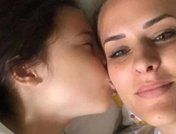 Έλενα Ασημακοπούλου: Εγκατέλειψε το σπίτι της με την κόρη της λόγω πυρκαγιάς