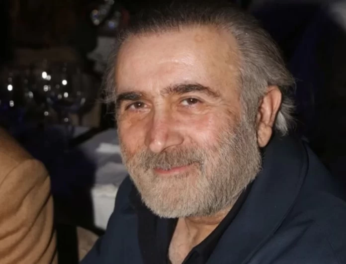 Χαμογελά ξανά μετά τον θάνατο της συζύγου του ο Λάκης Λαζόπουλος