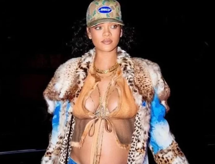 Rihanna: Αυτό είναι το φύλο του μωρού που περιμένει - Οι φωτογραφίες που το 