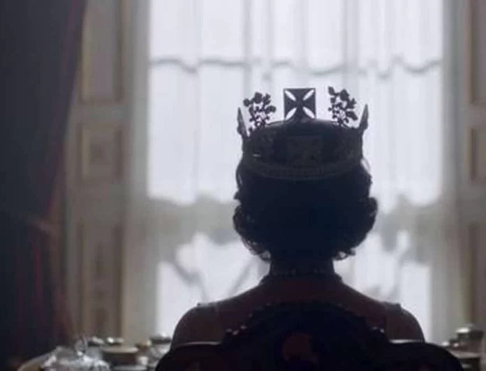 Κλοπή στα πλατό του The Crown - Άρπαξαν αντικέιμενα του παππού της Βασίλισσας Ελισάβετ