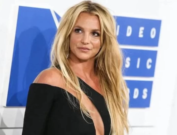 «Μύρισε... πίτσα» στην Britney Spears - Οι αποκαλύψεις για την εγκυμοσύνη της