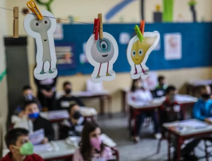 Σχολεία: Στην τελική ευθεία για τις Πανελλήνιες - Τι είναι η ελληνική «PISA»;