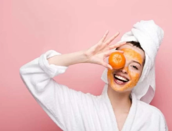 Για βαθύ καθαρισμό και ενυδάτωση - Η σπιτική μάσκα με πορτοκάλι που θα σε σώσει