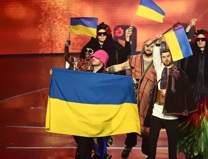 Eurovision 2022: Συγκινεί η ανακοίνωση της νίκης της Ουκρανίας μέσα από το καταφύγιο