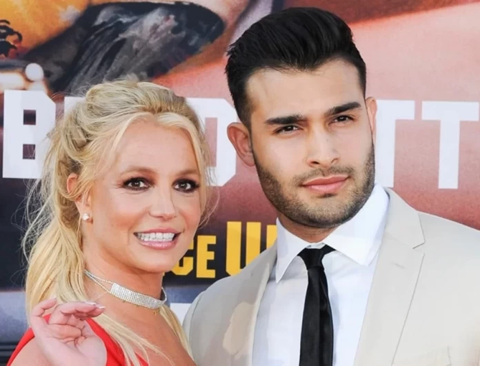 Λάμπουν από ευτυχία η Britney Spears και ο Sam Asghari: Οι τρυφερές αναρτήσεις από τον λαμπερό γάμο τους
