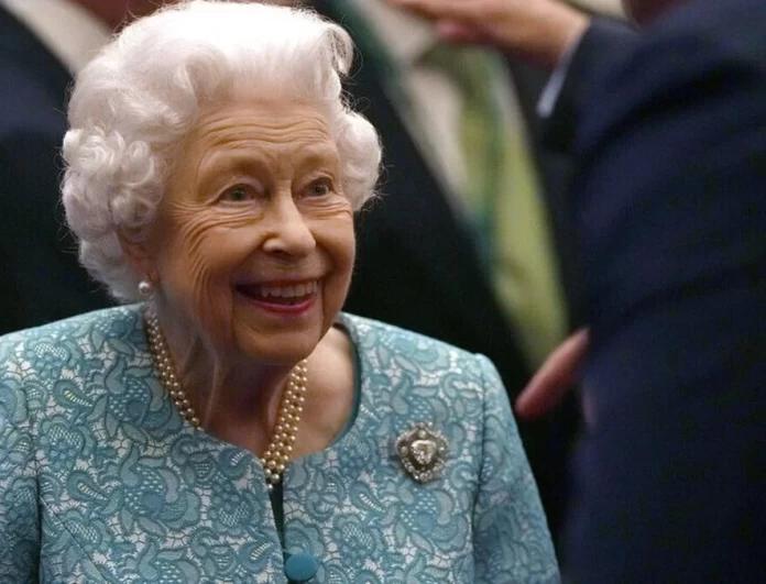 ''Απίστευτο'' μουρμούραγε: H μεγάλη συγκίνηση που έζησε η βασίλισσα Ελισάβετ 