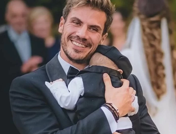 Χαζομπαμπάς ο Άκης Πετρετζίκης: Πόζαρε με τον γιο του με ασορτί ρούχα και το instagram τους αποθέωσε