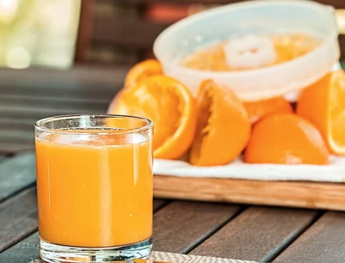 Σταματήστε αμέσως να πίνετε χυμό πορτοκάλι μετά τις 9 το βράδυ - Το πρόβλημα που θα σας δημιουργήσει