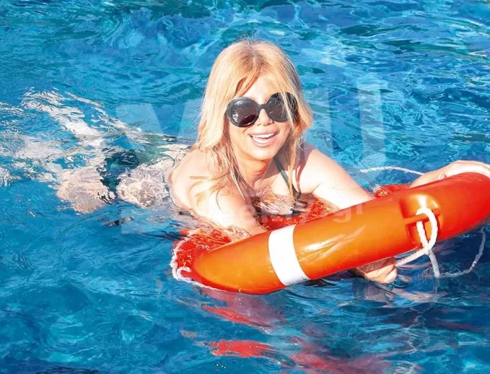 Σε 5αστερο ξενοδοχειακό συγκρότημα με πισίνα - Φωτογραφίες από τις διακοπές της Κουτσελίνη με την κόρη της
