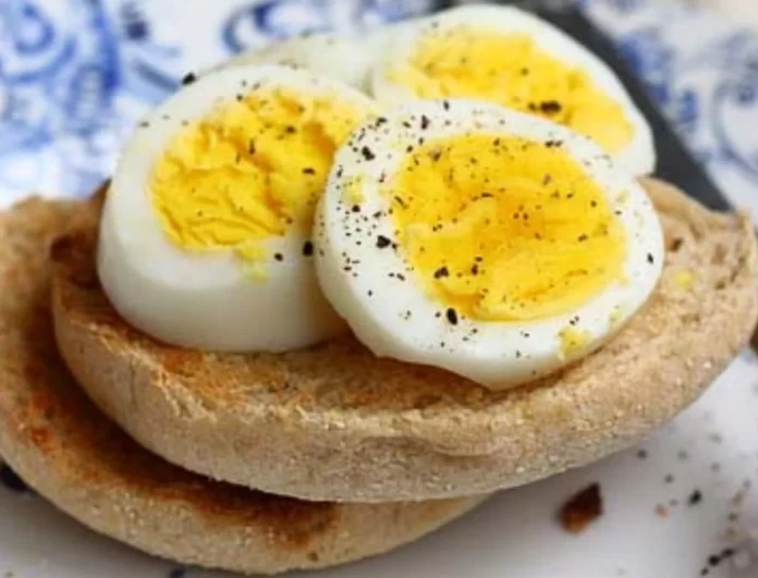 Χάνεις 11 κιλά μέσα σε 2 εβδομάδες με την δίαιτα των βραστών αυγών - Ποια τρόφιμα απαγορεύεται να φας