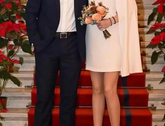 Γάμος έκπληξη για αγαπημένο ζευγάρι της Ελληνικής showbiz - Παντρεύτηκαν κρυφά με πολιτικό πριν γίνουν γονείς