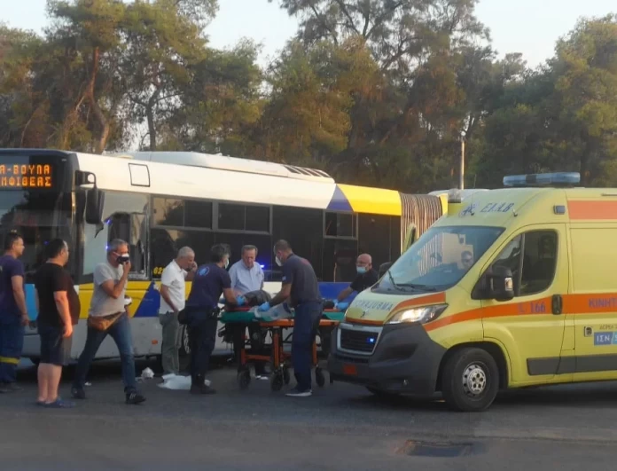 Σοβαρό τροχαίο στο κέντρο της Αθήνας με 12 τραυματίες