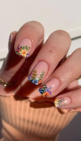 Floral Nails 