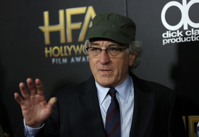 Actor Robert De Niro arrives at the Hollywood Film Awards in Beverly Hills, California November 1, 2015.  REUTERS/Mario Anzuoni