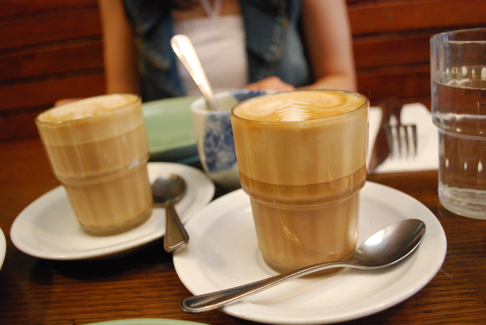 soymilk_caffe_latte_art2_flickr_user_avlxyz