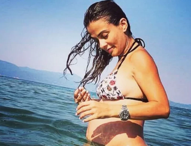 Το πιο γλυκό στιγμιότυπο! Η Αγγελική Δαλιάνη ποζάρει στον 7ο μήνα της εγκυμοσύνης της και ρίχνει το Instagram!