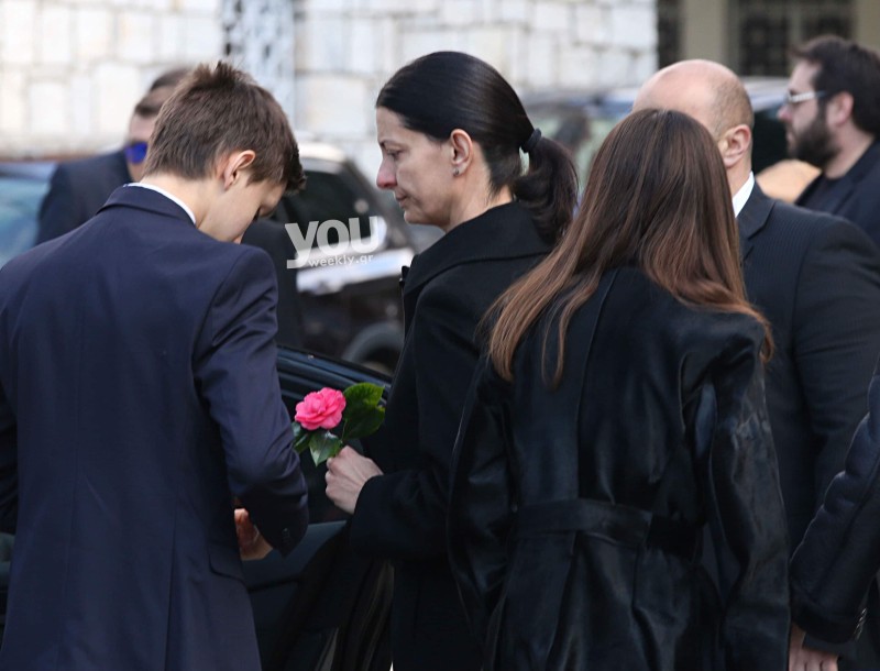 Κηδεία Αναστασιάδη: Σε τραγική κατάσταση η γυναίκα και τα παιδιά του στο τελευταίο αντίο! 11