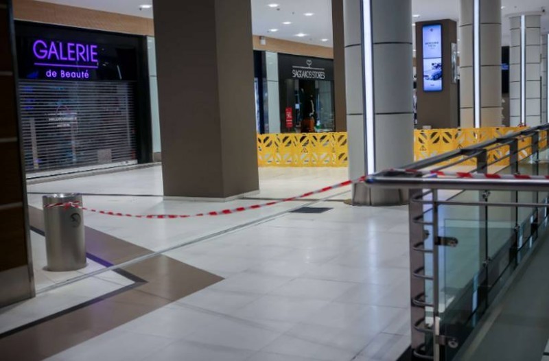 Τραγωδία Mall: Αυτό είναι το σημείο που έπεσε νεκρή η 40χρονη!