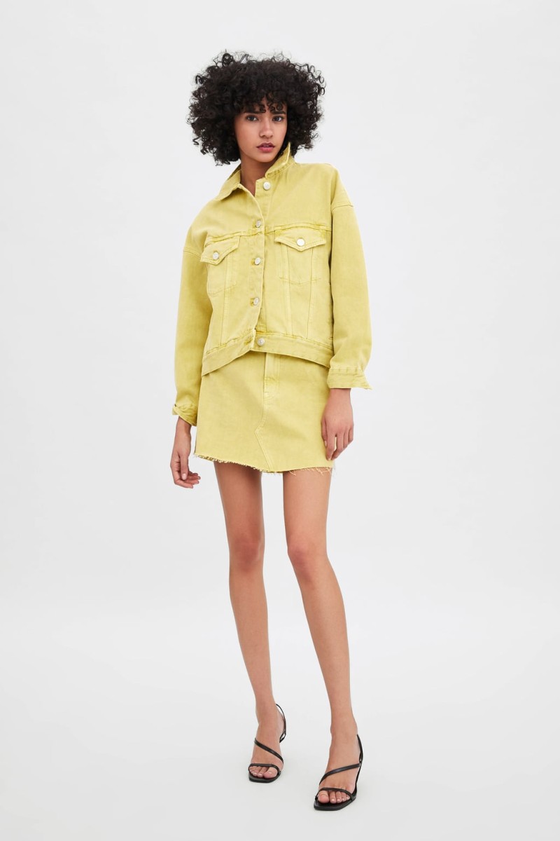 Μίνι Zara φούστα από τη νέα ανοιξιάτικη συλλογή κολεξιόν