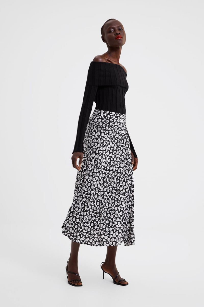 Ανοιξιάτικη φούστα Zara από τη νέα συλλογή