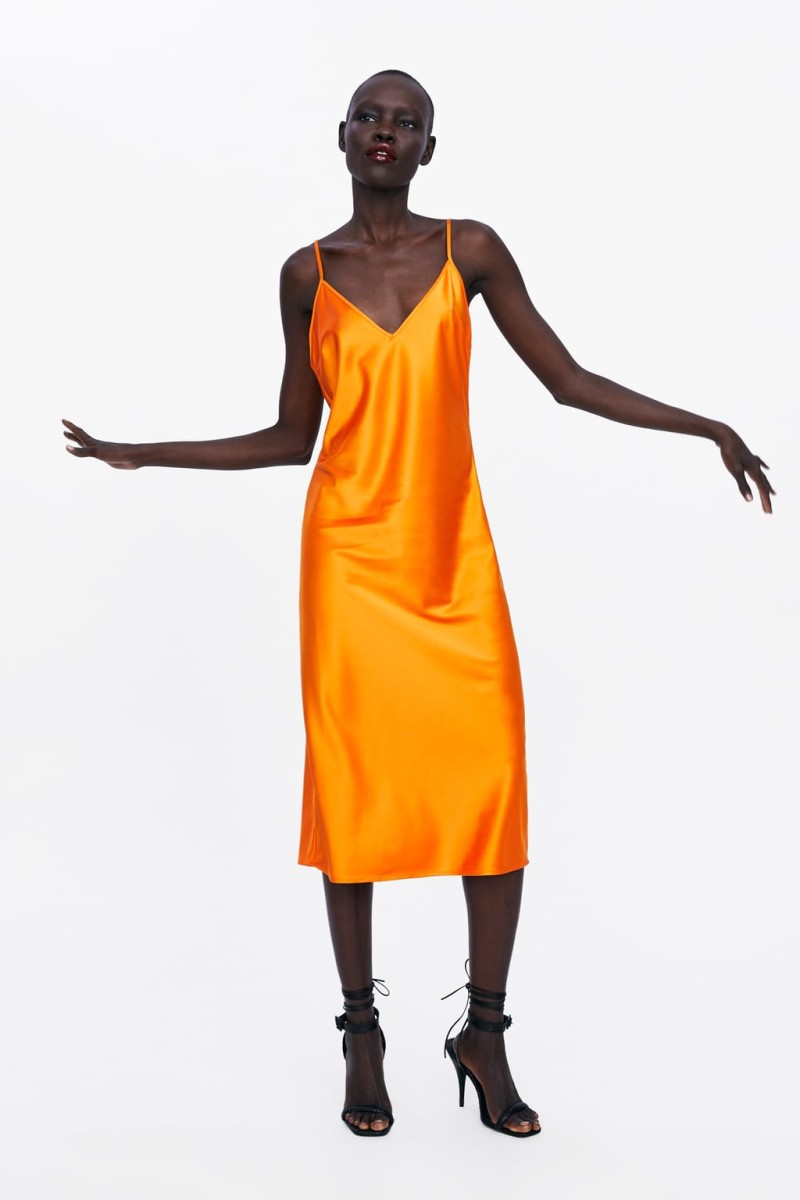 Zara φορέματα από τη νέα συλλογή κολεξιόν της Άνοιξης