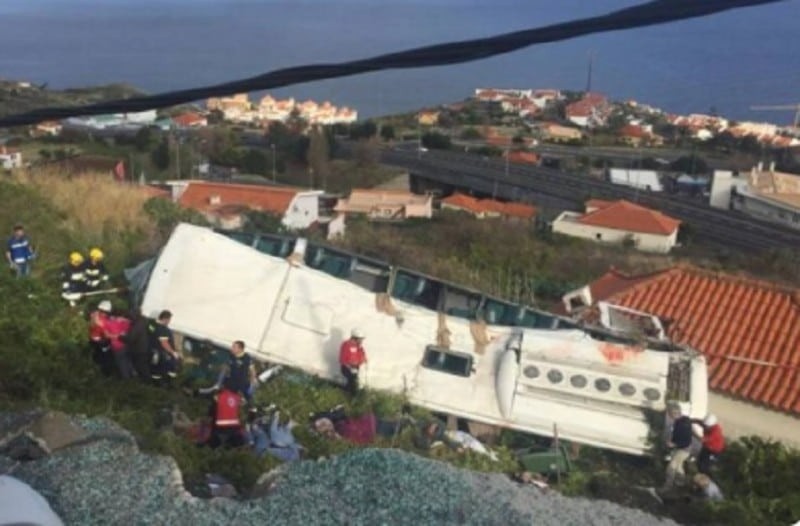 Τροχαίο σοκ στην Πορτογαλία - Ανετράπη τουριστικό λεωφορείο - 28 νεκροί!