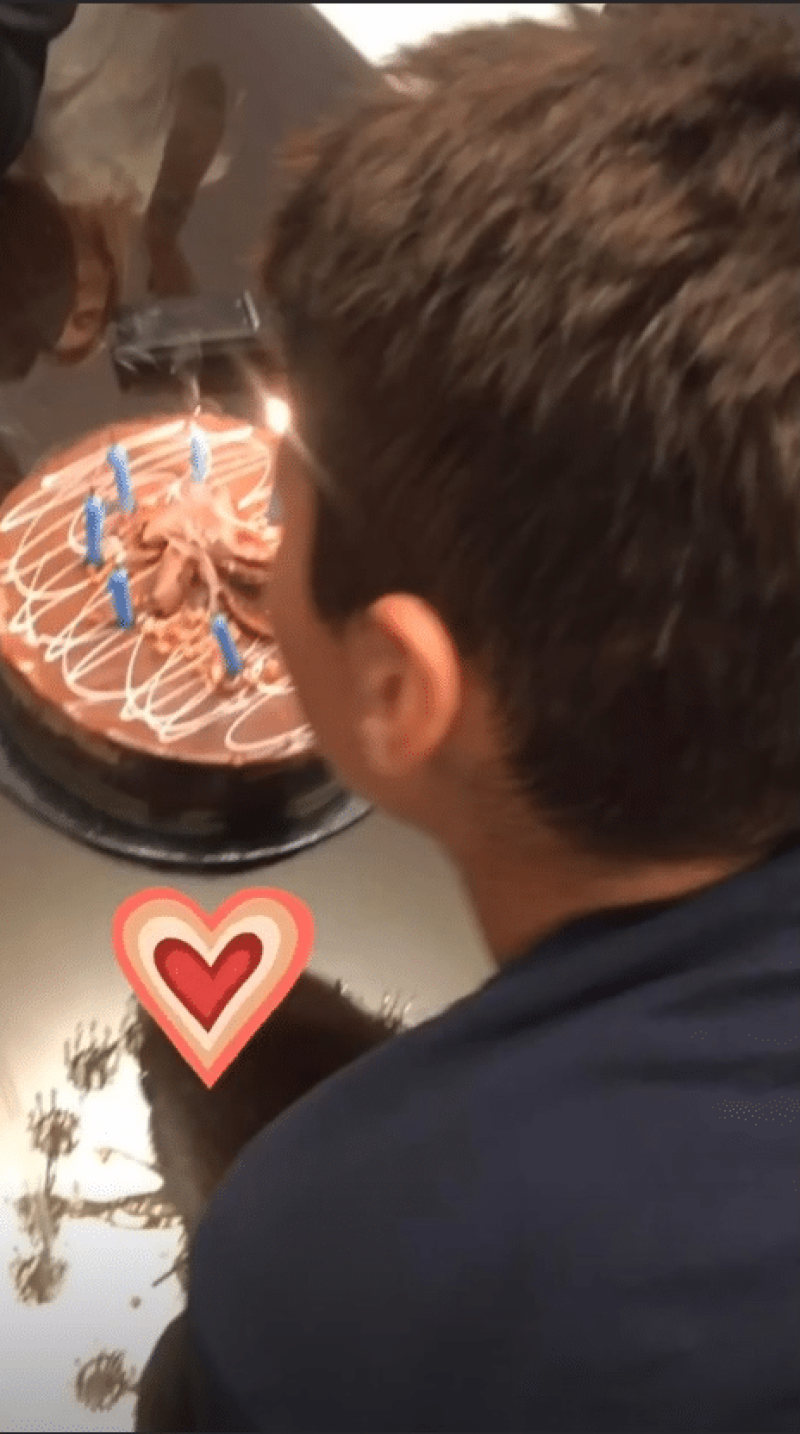 Φαίη Σκορδά: Η εντυπωσιακή τούρτα-έκπληξη στον γιο της