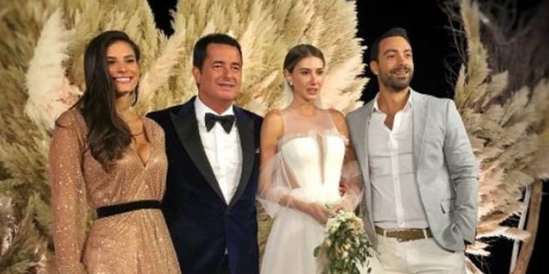 Χριστίνα Μπόμπα: Ανοίγει νέα πόρτα στην ζωή της! Στο πλευρό της ο Σάκης Τανιμανίδης...