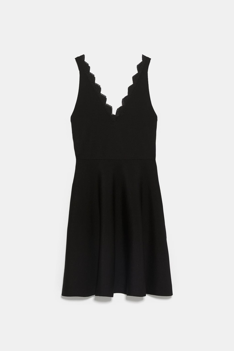 Zara: Στo αποψινό σου dinner φόρεσε αυτό το πλεκτό φόρεμα