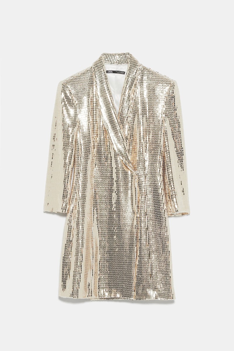 Zara: Το πιο αστραφτερό μπλέιζερ φόρεμα της νέας συλλογής στα καταστήματα 