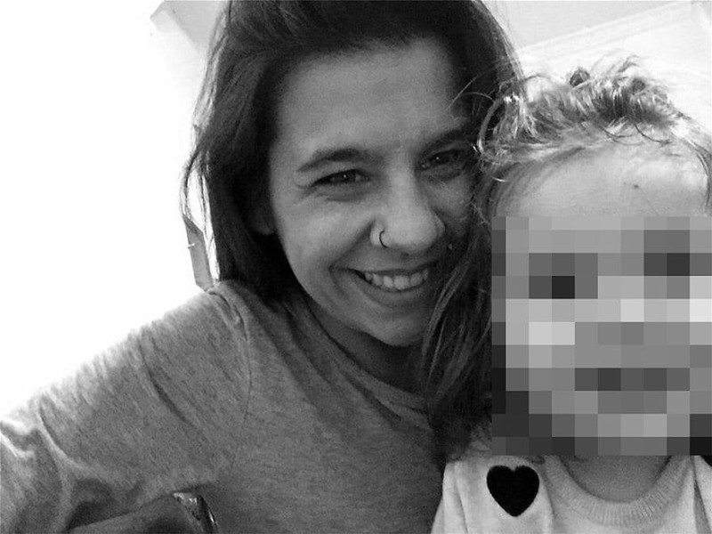 Στη δημοσιότητα οι φωτογραφίες από την 24χρονη στην Λέσβο που σκότωσε ο άντρας της! 