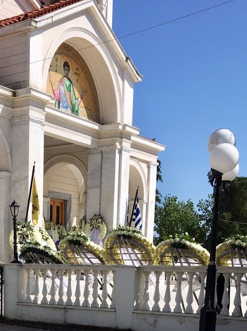 Σπαραγμός και οδύνη στην κηδεία του Αλέξανδρου Ζαχαριά!