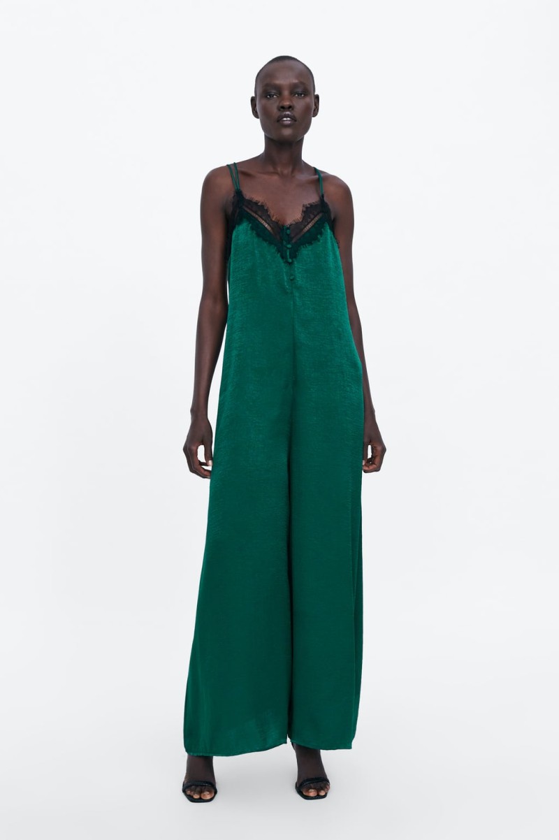 Αυτή είναι η ολόσωμη lingerie σατέν φόρμα Zara για την ντουλάπα σου