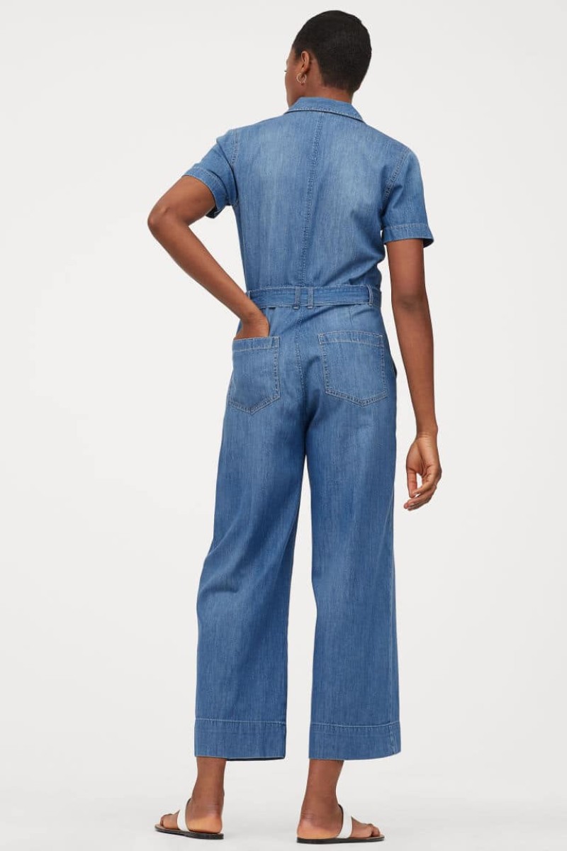 H&M: Αυτή είναι η νέα τζιν ολόσωμη φόρμα που έχει προκαλέσει φρενίτιδα!