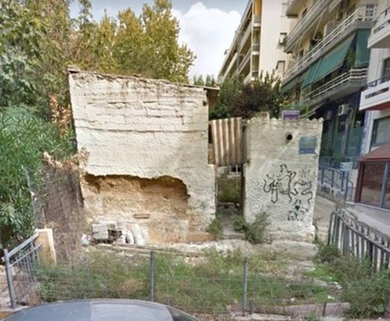 Σεισμός Αθήνα: Αυτό είναι το κτήριο στο κέντρο της πόλης που κατεδαφίζεται!