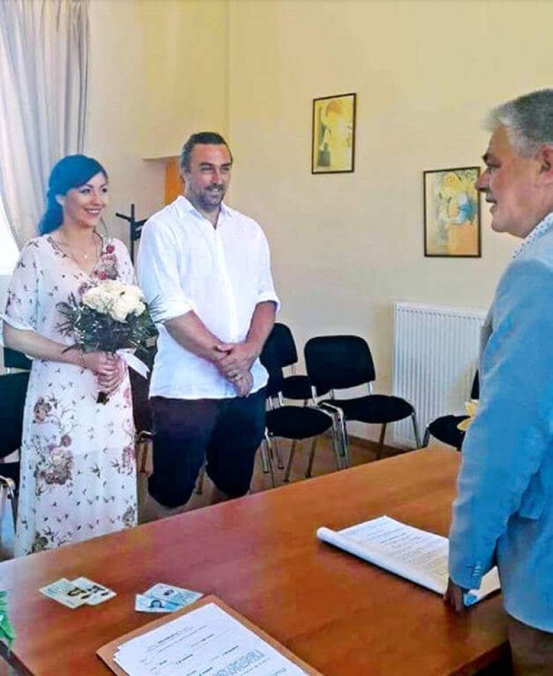 Γάμος έκπληξη στην ελληνική showbiz! Οι πρώτες φωτογραφίες από τον κρυφό γάμο!