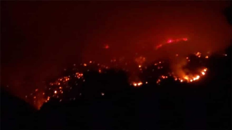 Φωτιά στην Εύβοια: Τρίτη ημέρα που καίει τα πάντα στο πέρασμα της! Πως θα δράσει η Πυροσβεστική;