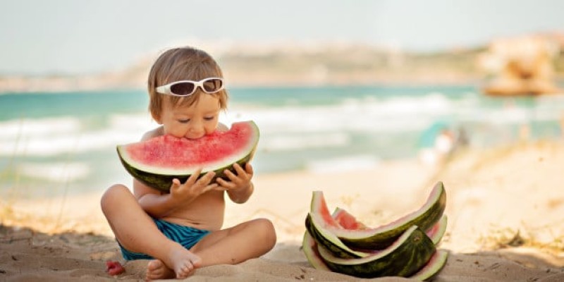 η σωστή διατροφή των παιδιών στην παραλία
