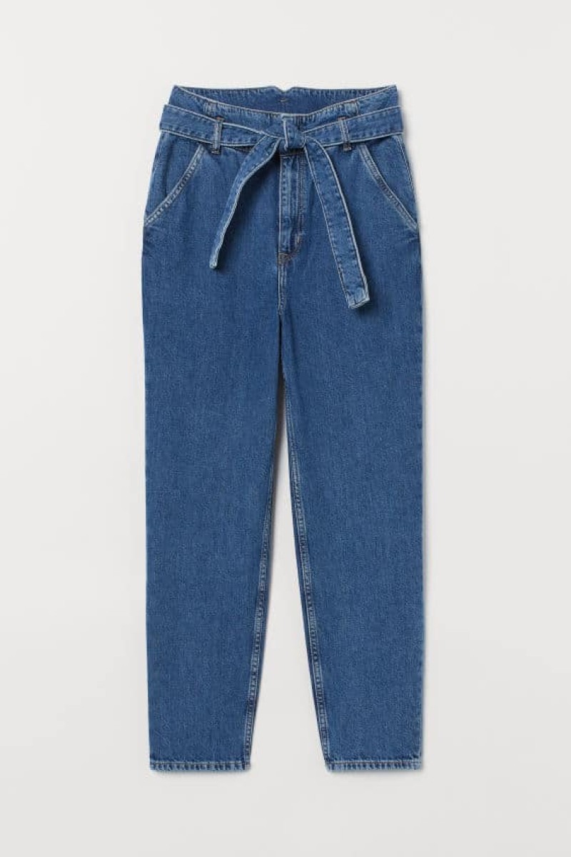 H&M τζιν παντελόνι θυμίζει... σακούλα και το φοράνε όλες