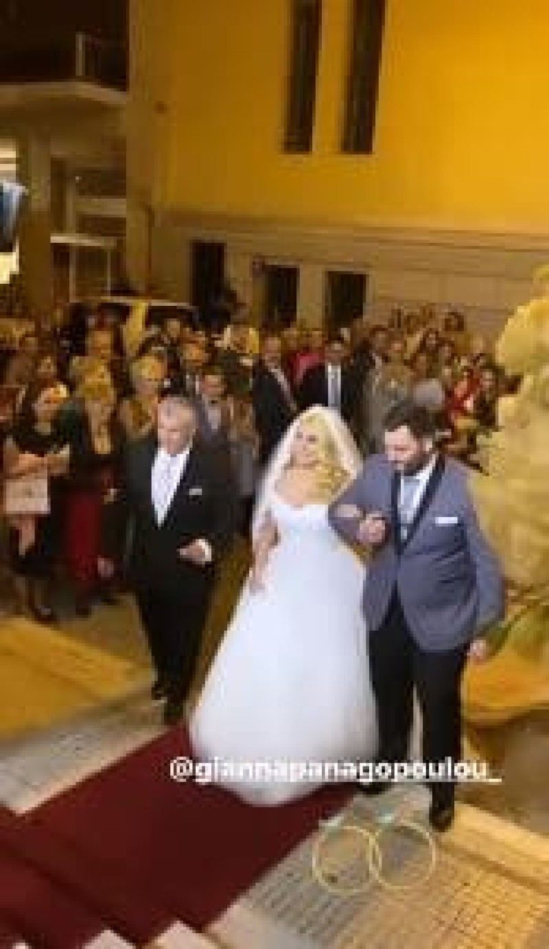 Τατιάνα Στεφανίδου γάμος τουαλέτα