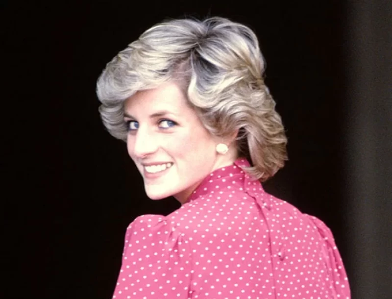 Diana: Στη φόρα η σχέση της με πασίγνωστο τραγουδιστή! Βρέθηκε νεκρός! Ντροπιάστηκε στο Buckingham!